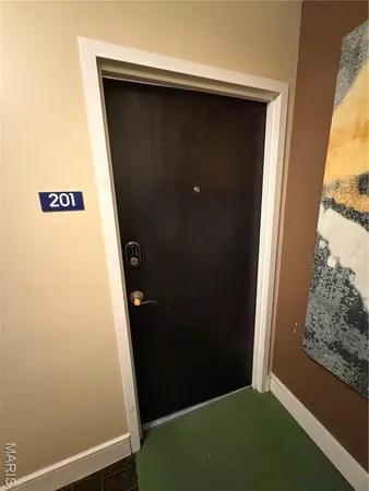 $1,100 | 210 North 17th Street, Unit 201, St. Louis, MO 63103