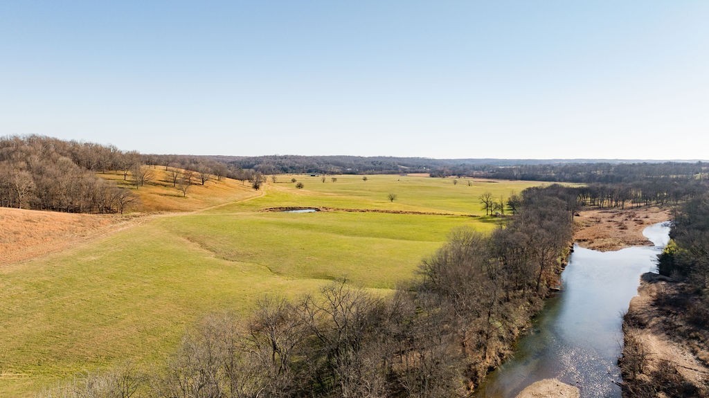 6415 Pinewood Road Nunnelly, TN 37137 - Photo 18 of 94 a view of an ocean view