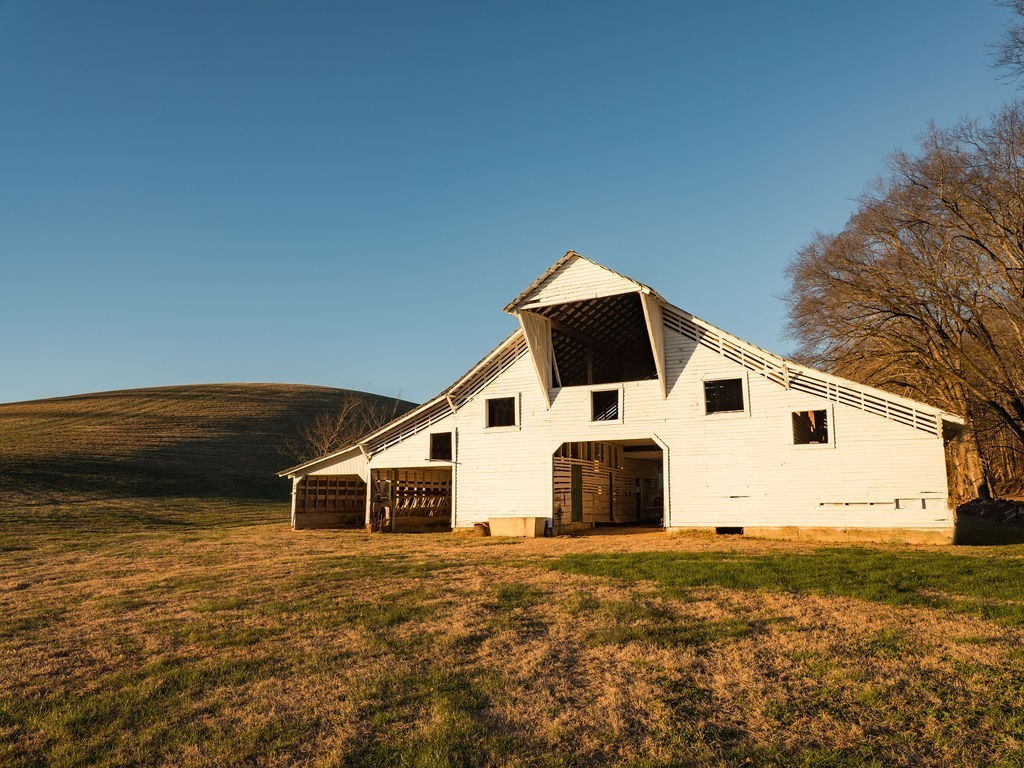 6415 Pinewood Road Nunnelly, TN 37137 - Photo 49 of 94