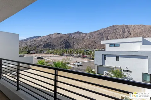 $899,000 | 906 Cameron Center Drive, Palm Springs, CA 92264