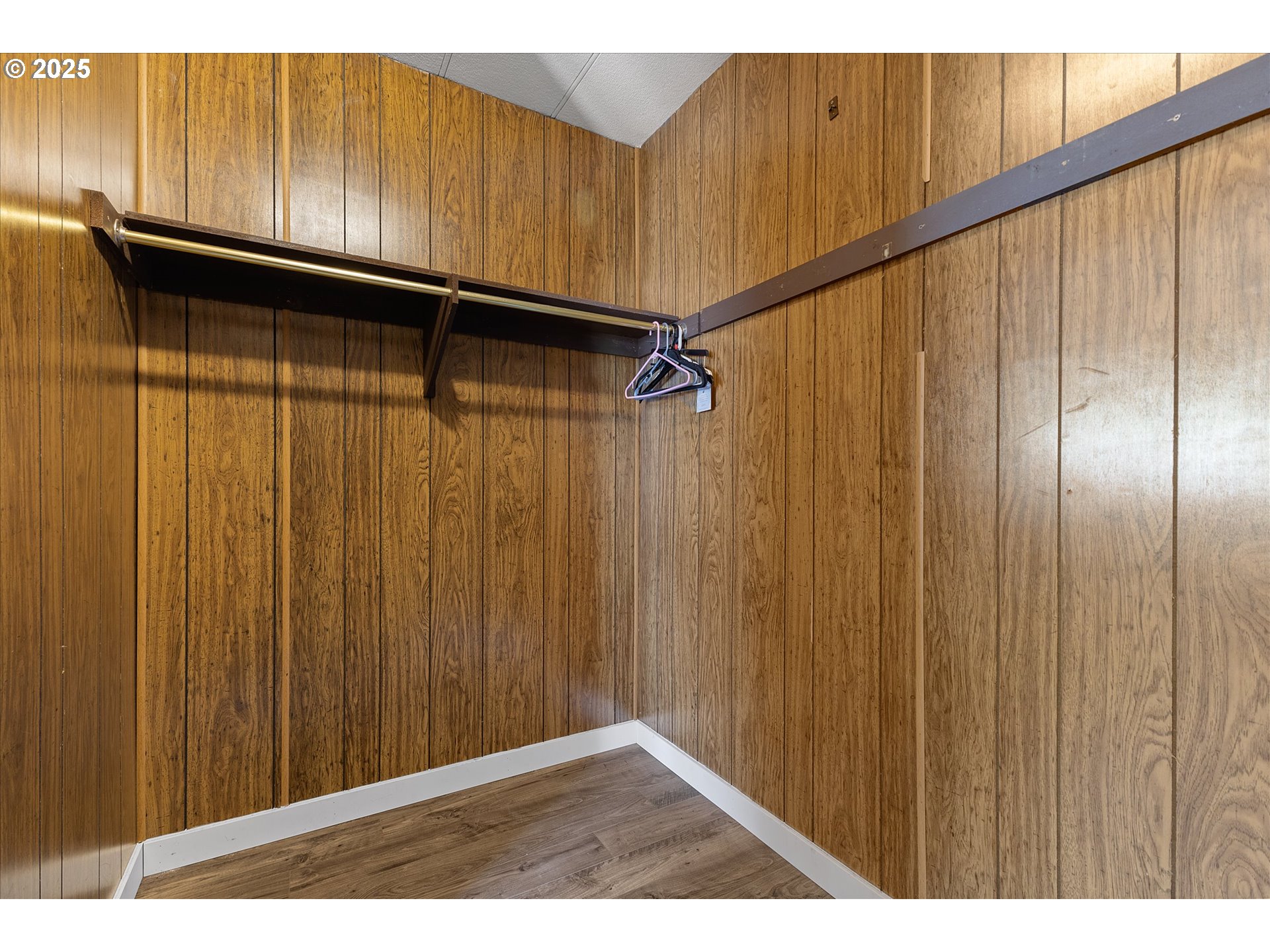 2902 East 2nd Street, Unit 110 Newberg, OR 97132 - Photo 13 of 29 a view of wooden floor
