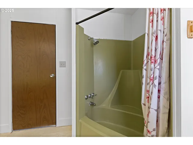 $116,000 | 2902 East 2nd Street, Unit 110, Newberg, OR 97132