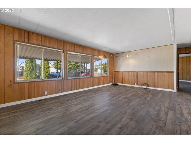 $116,000 | 2902 East 2nd Street, Unit 110, Newberg, OR 97132