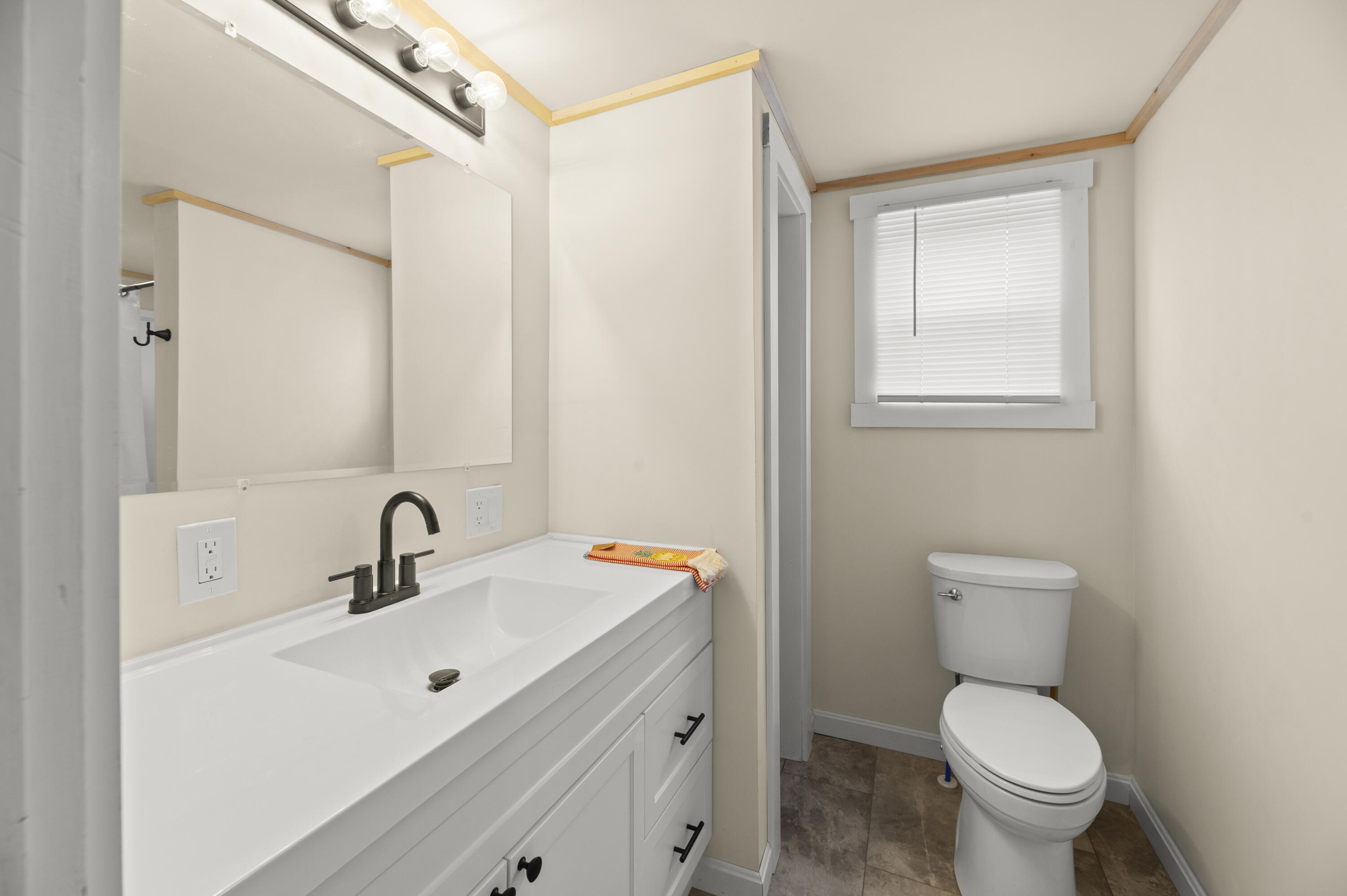 15 Lagrange Road Howland, ME 04448 - Photo 8 of 22 DSC_1096