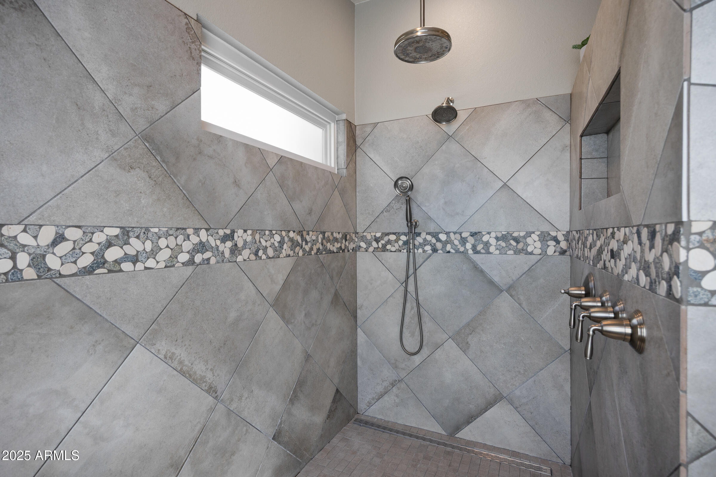 1111 West Lisa Lane Tempe, AZ 85284 - Photo 35 of 58 a bathroom with a shower