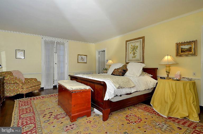 100 Witherspoon Road Baltimore, MD 21212 - Photo 1 of 30 Bath (Master)
