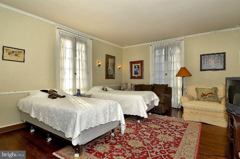 100 Witherspoon Road Baltimore, MD 21212 - Photo 28 of 30 Bedroom 3