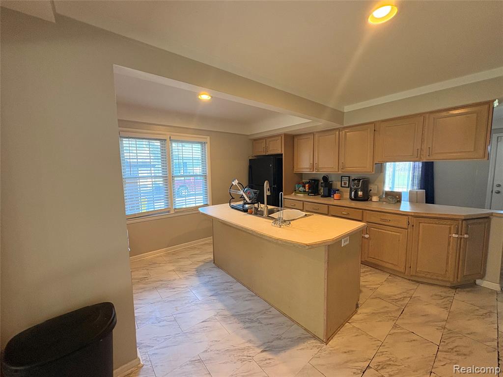 23349 Roxana Avenue Eastpointe, MI 48021 - Photo 6 of 9