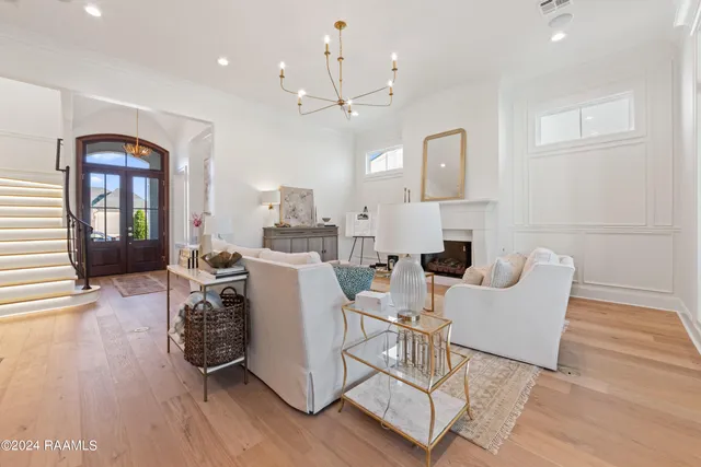 $1,199,000 | 202 Winding Wood Lane, Lafayette, LA 70508