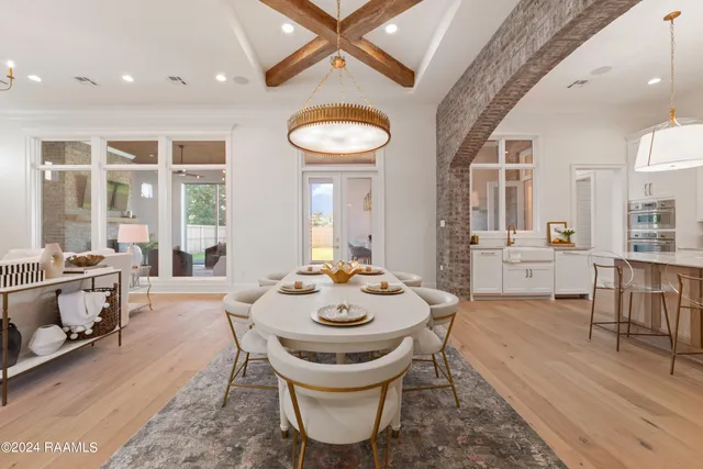 $1,199,000 | 202 Winding Wood Lane, Lafayette, LA 70508