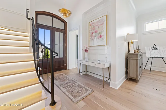 $1,199,000 | 202 Winding Wood Lane, Lafayette, LA 70508