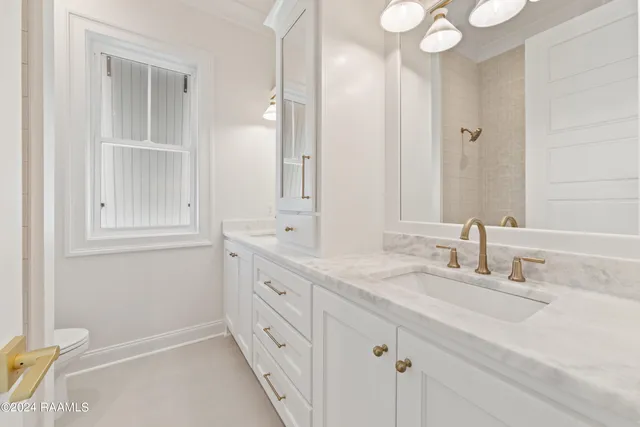 $1,199,000 | 202 Winding Wood Lane, Lafayette, LA 70508