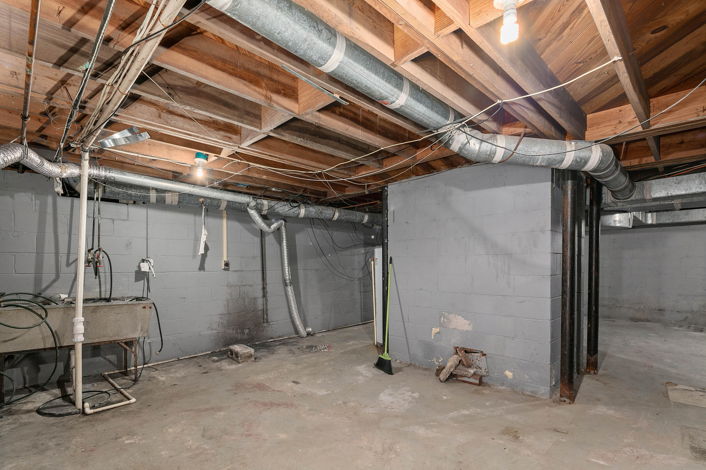 1862-1864 Nicholasville Road Lexington, KY 40503 - Photo 20 of 35 untitled-5059