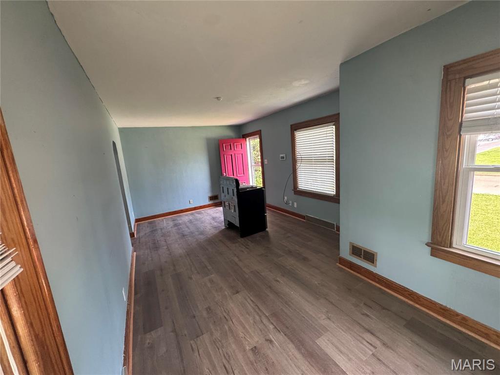 1107 Bristow Street Belleville, IL 62221 - Photo 5 of 49