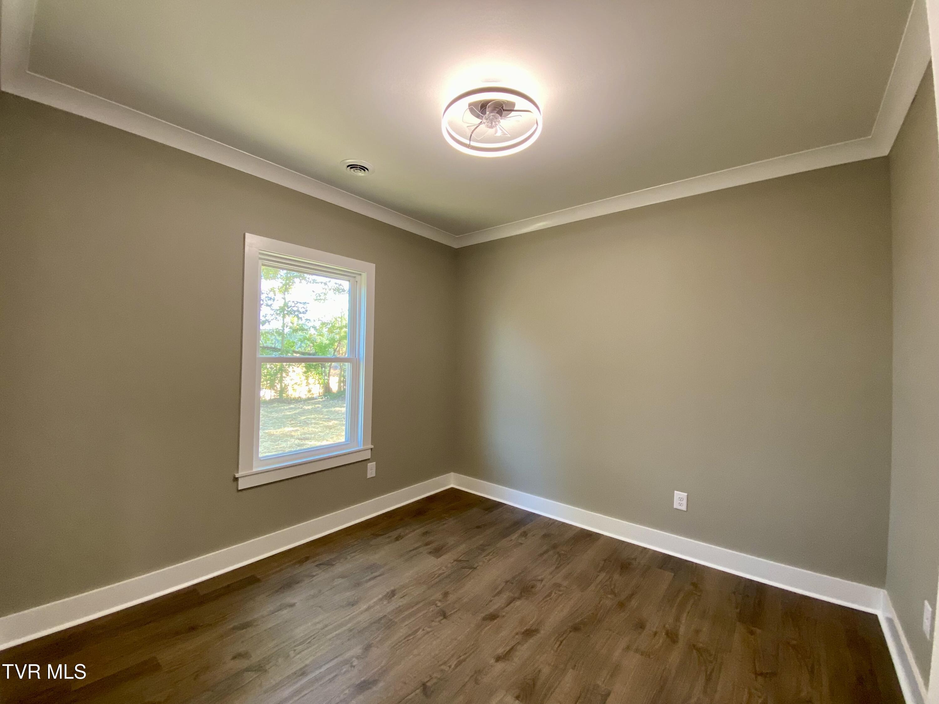 100 Virginia Drive Greeneville, TN 37745 - Photo 16 of 33 17 - Bedroom 1 of 3A