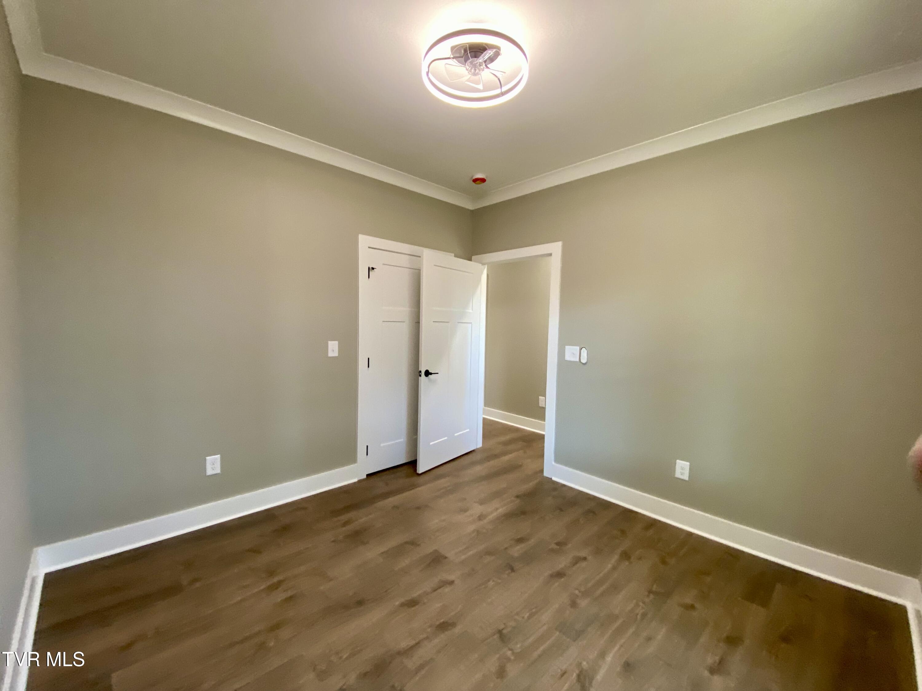 100 Virginia Drive Greeneville, TN 37745 - Photo 17 of 33 18 - Bedroom 1 of 3B