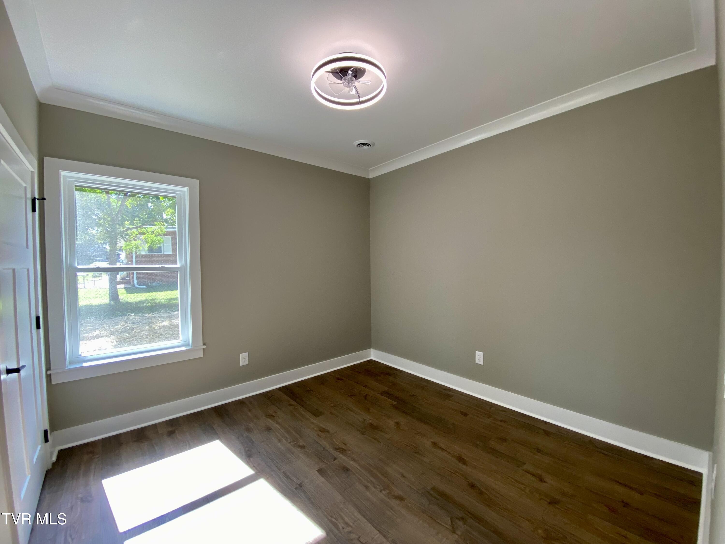 100 Virginia Drive Greeneville, TN 37745 - Photo 18 of 33 19 - Bedroom 2 of 3A