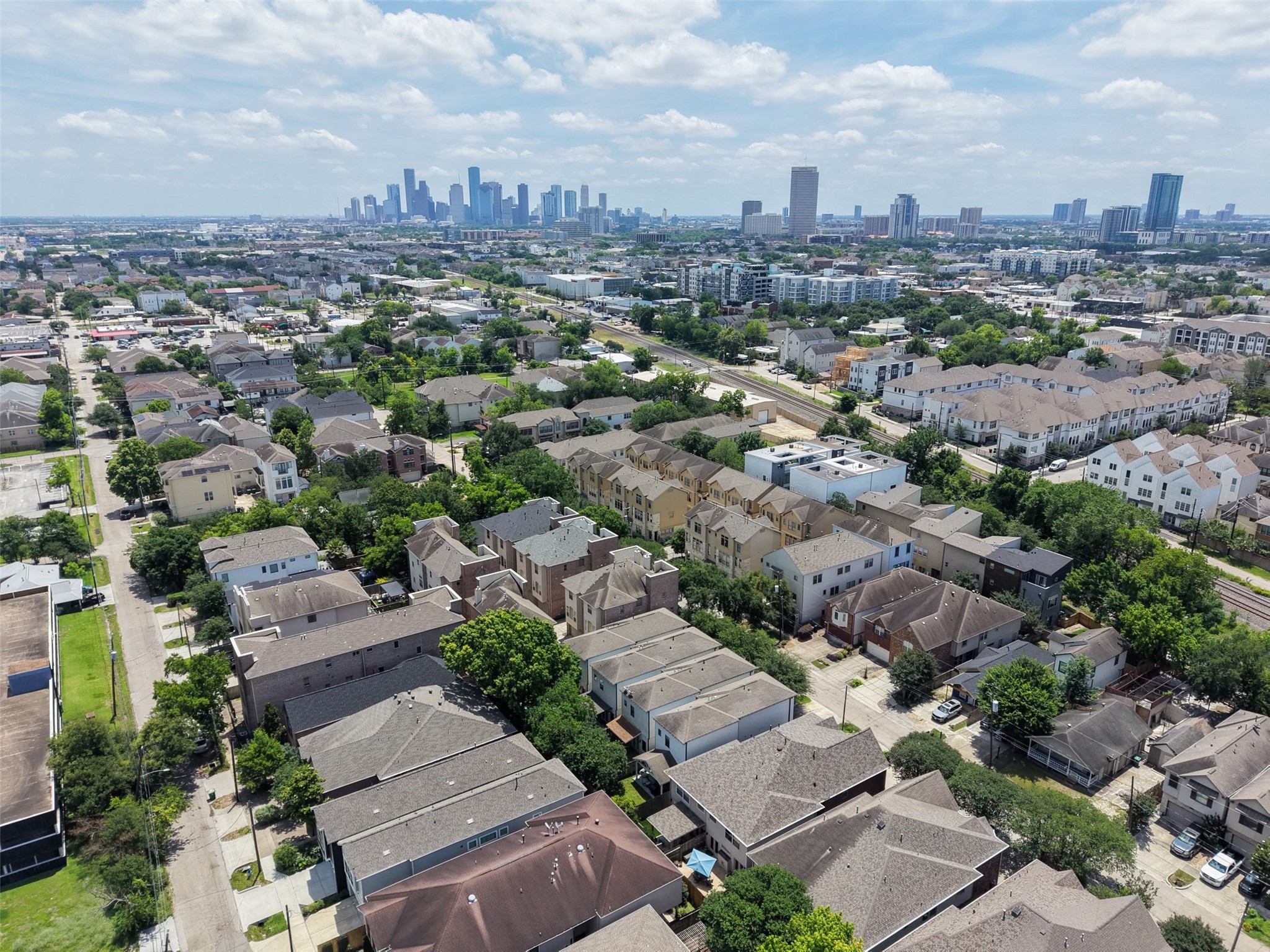 5232 Eigel Street Houston, TX 77007 - Photo 37 of 41