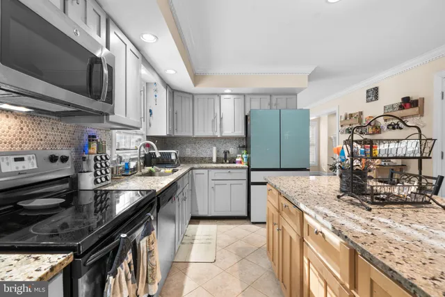 $575,000 | 791 Central Avenue East, Edgewater, MD 21037