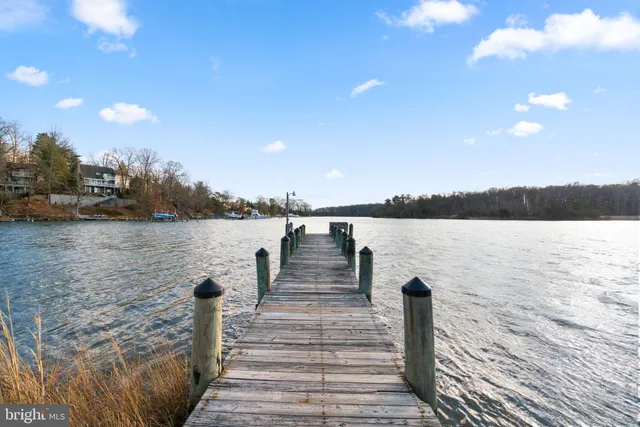 $575,000 | 791 Central Avenue East, Edgewater, MD 21037