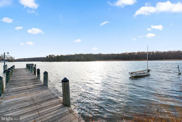 $575,000 | 791 Central Avenue East, Edgewater, MD 21037