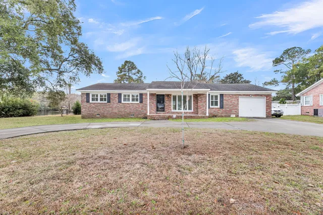 $674,900 | 1093 Harbor View Road, Charleston, SC 29412