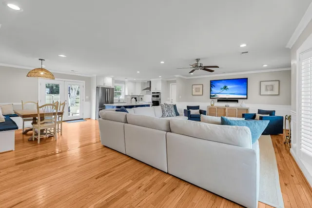 $674,900 | 1093 Harbor View Road, Charleston, SC 29412