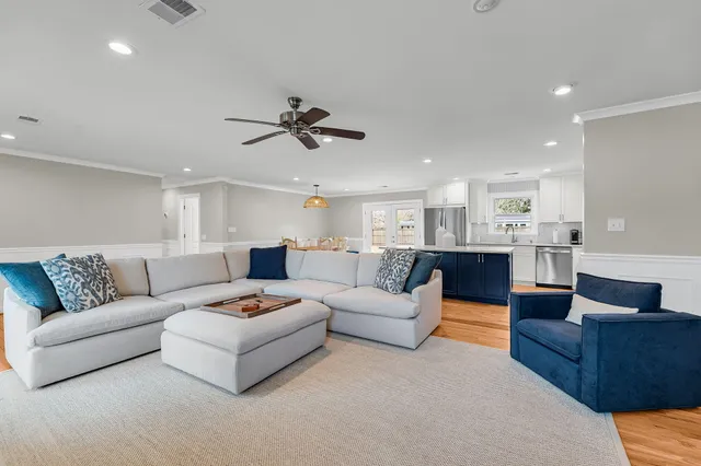 $674,900 | 1093 Harbor View Road, Charleston, SC 29412