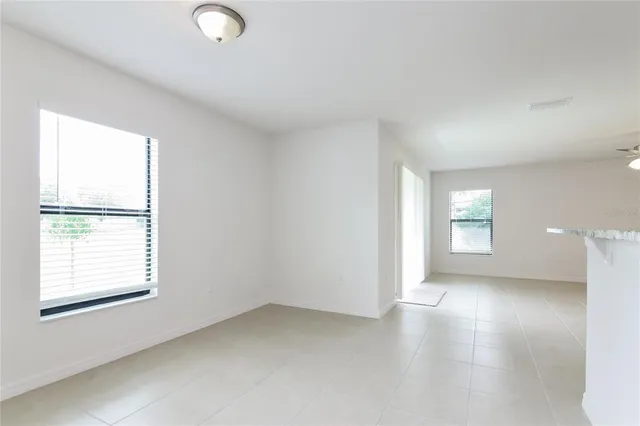 $1,905 | 8512 Silverbell Loop, Brooksville, FL 34613