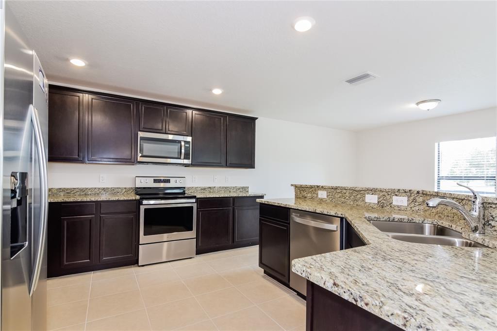 8512 Silverbell Loop Brooksville, FL 34613 - Photo 6 of 16