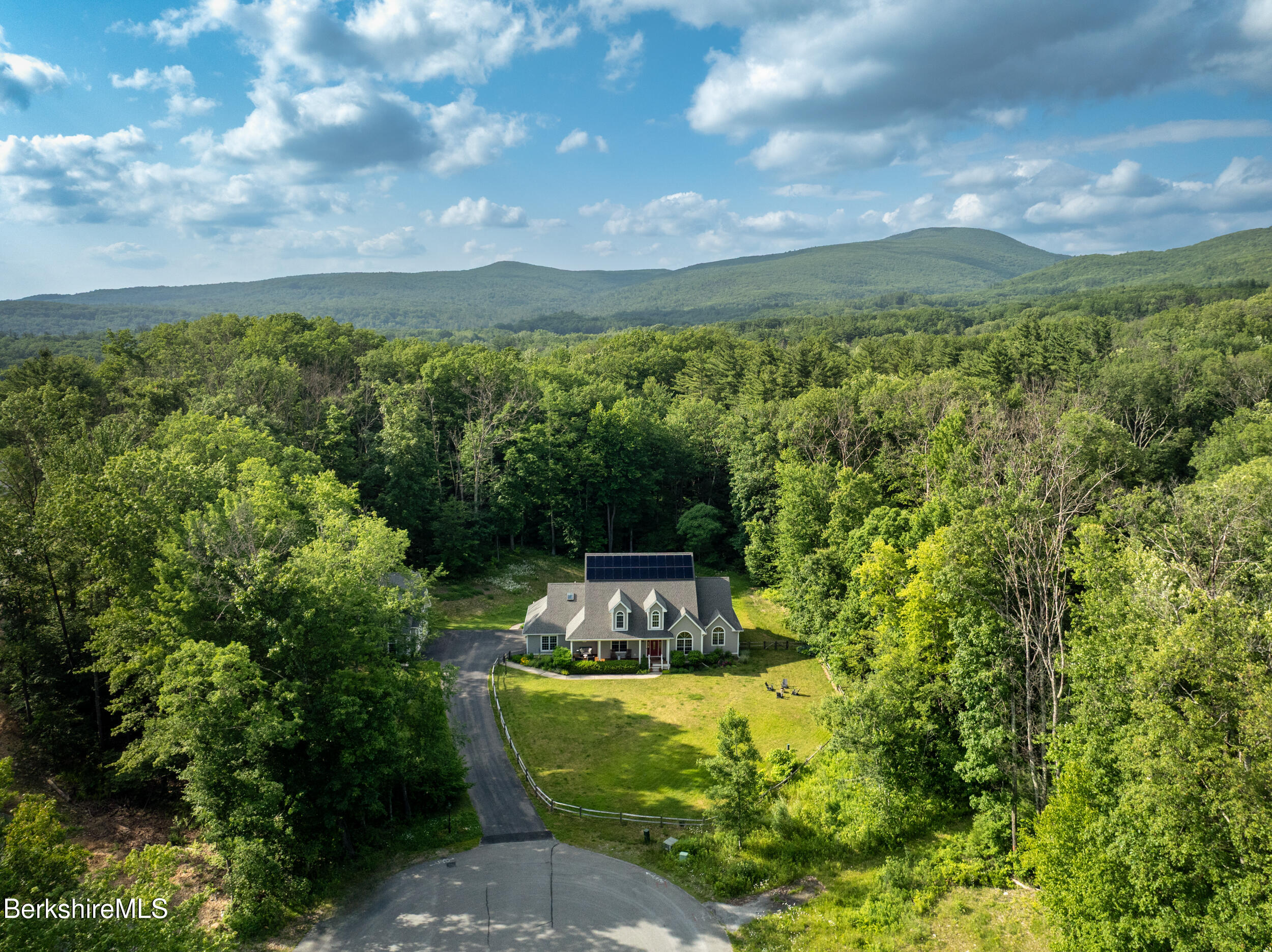 350 Sweet Farm Road Williamstown, MA 01267 - Photo 5 of 57 Front Aerial