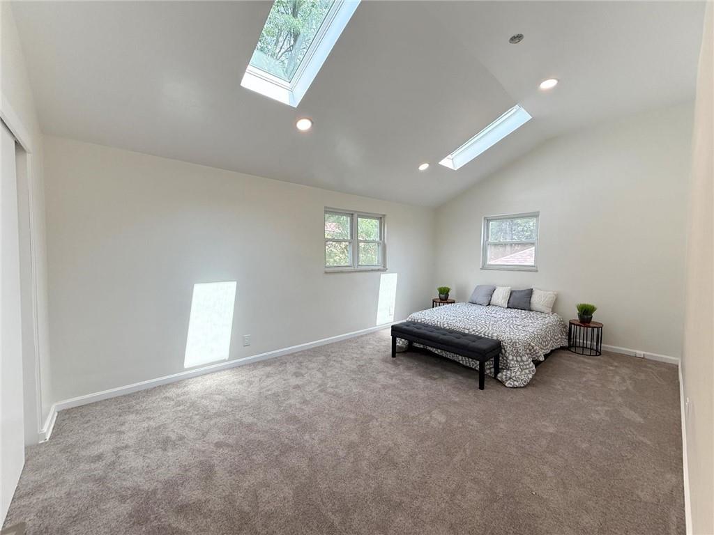 2429 Rose Garden Road Pittsburgh, PA 15220 - Photo 12 of 27