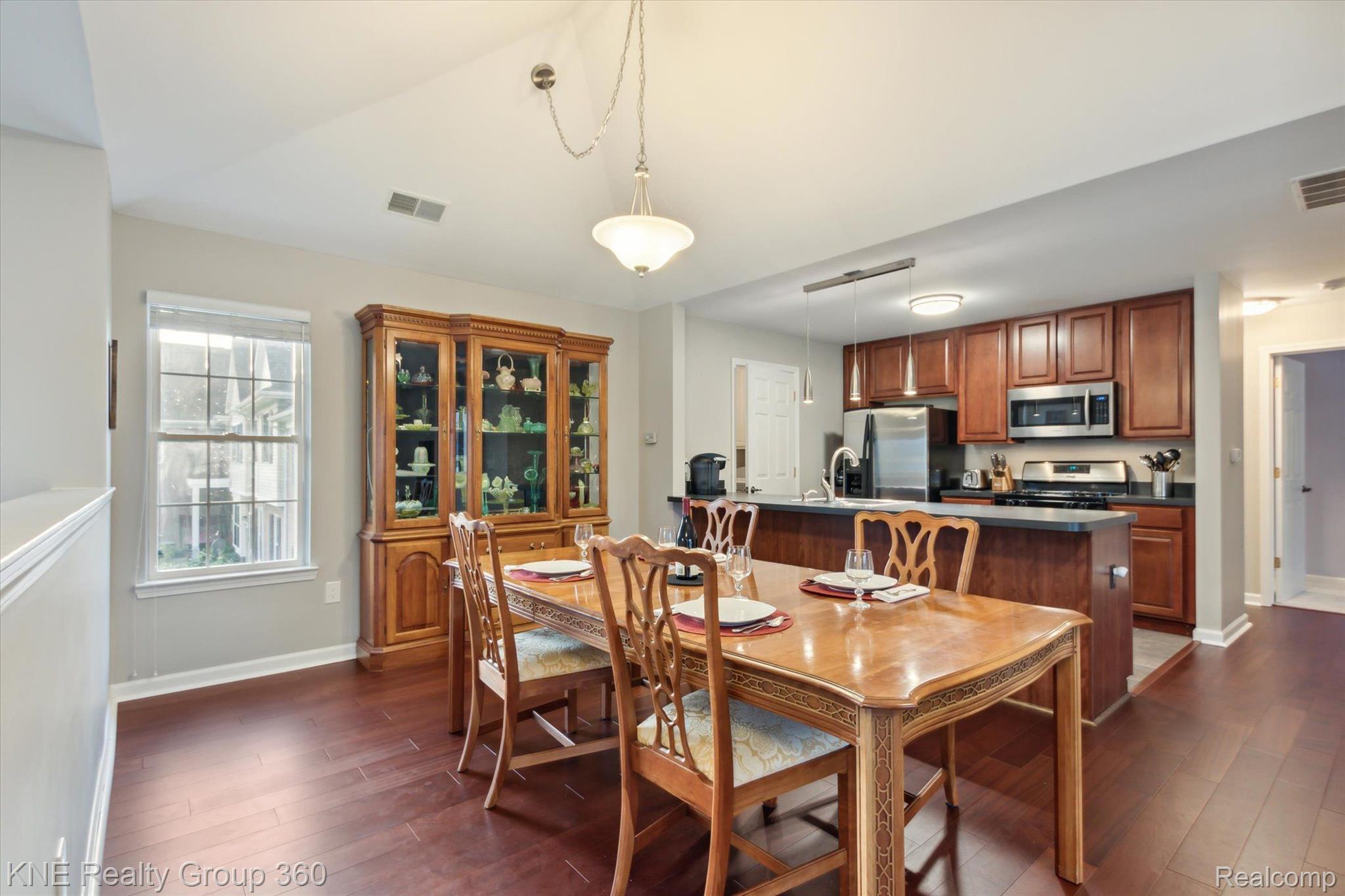 1106 Rial Lake Drive Howell, MI 48843 - Photo 2 of 35 Gallery Image 2