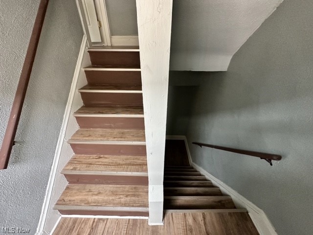 3415 Altamont Road Cleveland, OH 44118 - Photo 10 of 31