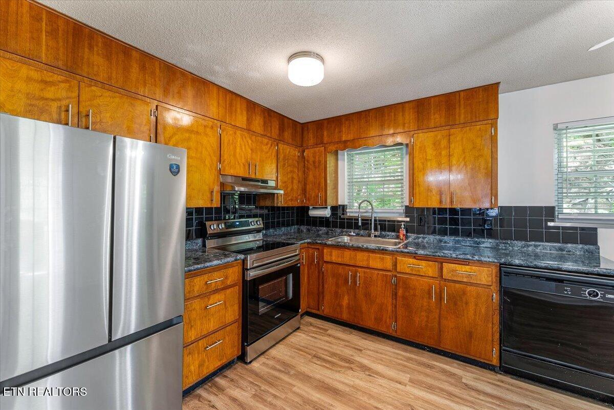 1004 Murphy Road Sevierville, TN 37862 - Photo 12 of 25 12-Kitchen A1
