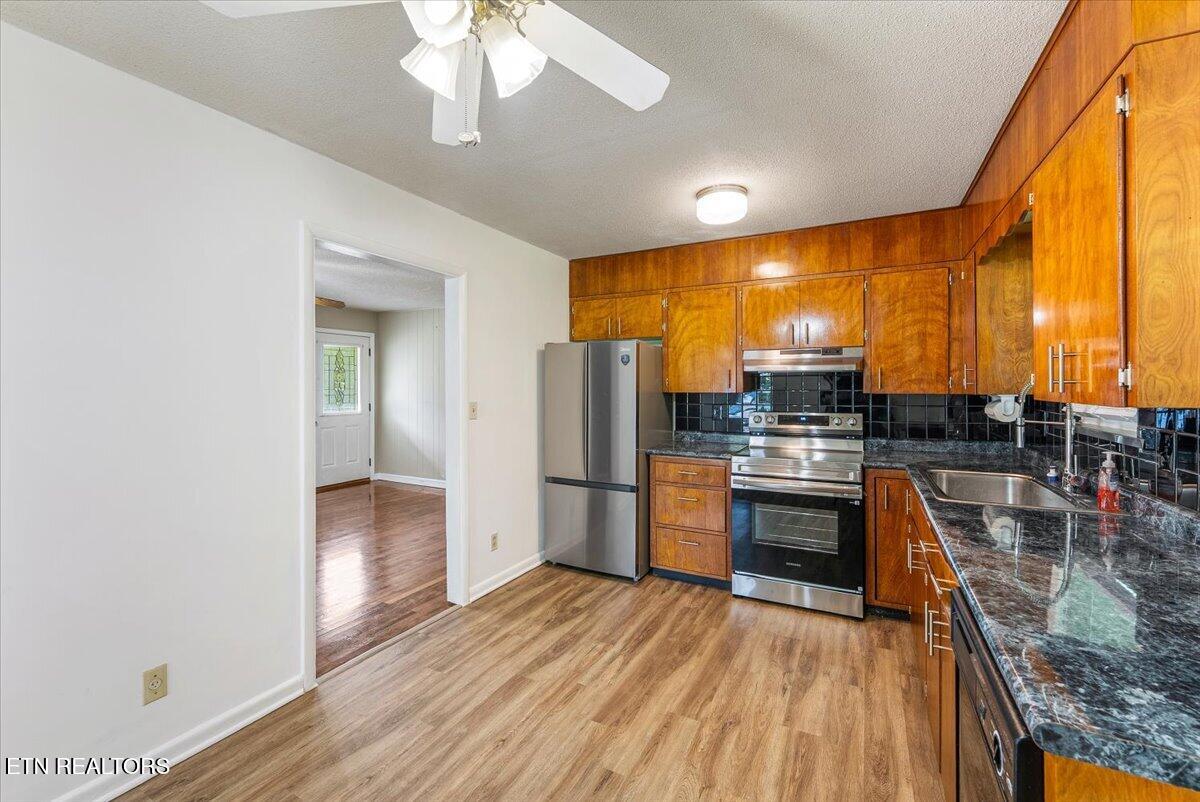 1004 Murphy Road Sevierville, TN 37862 - Photo 14 of 25 14-Kitchen A3