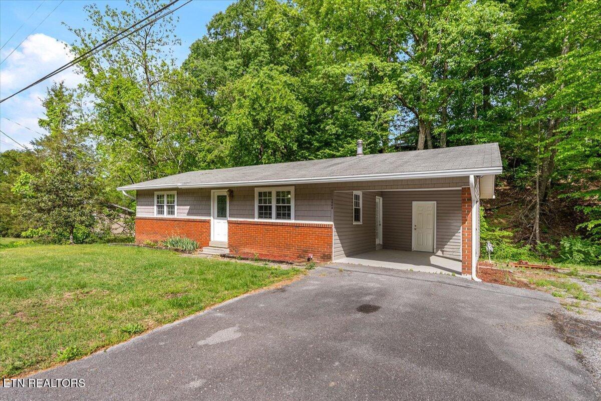 1004 Murphy Road Sevierville, TN 37862 - Photo 3 of 25 03-Front A3
