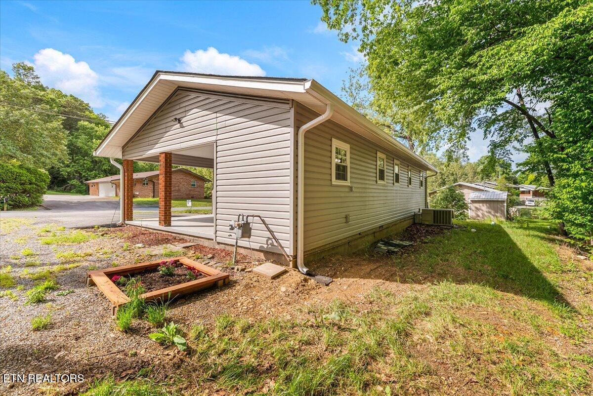1004 Murphy Road Sevierville, TN 37862 - Photo 4 of 25 04-Back A1
