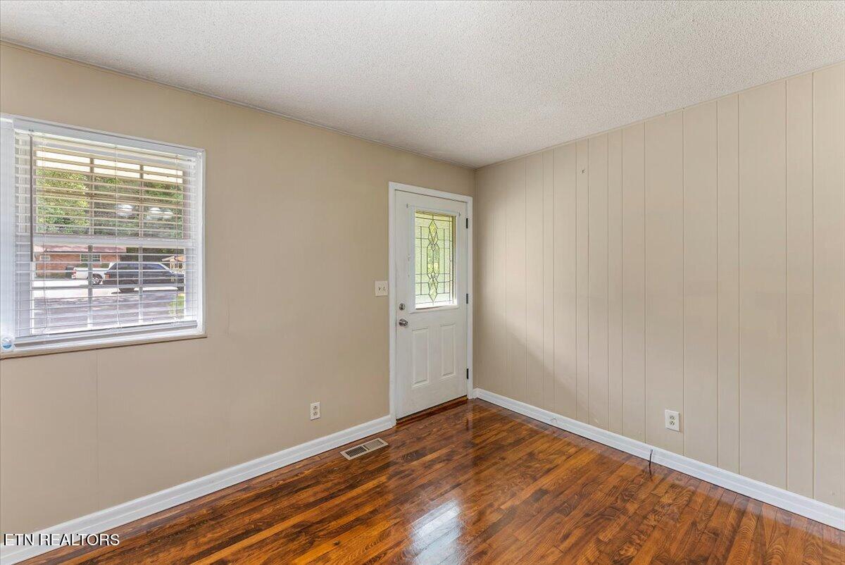1004 Murphy Road Sevierville, TN 37862 - Photo 8 of 25 08-Front Door A2