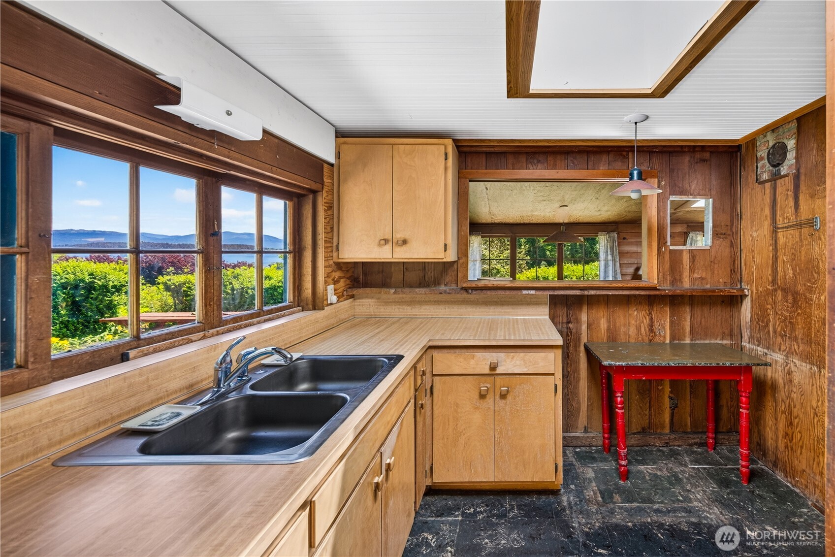 6291 Seaway Hollow Road Anacortes, WA 98221 - Photo 7 of 23