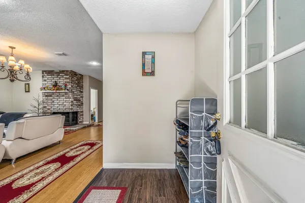 $2,200 | 9915 Villa Verde Drive, Houston, TX 77064