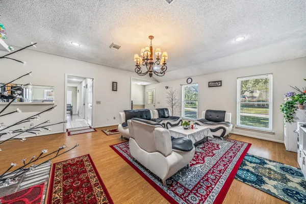 $2,200 | 9915 Villa Verde Drive, Houston, TX 77064