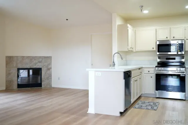 $3,370 | 17161 Alva Road, Unit 3125, San Diego, CA 92127