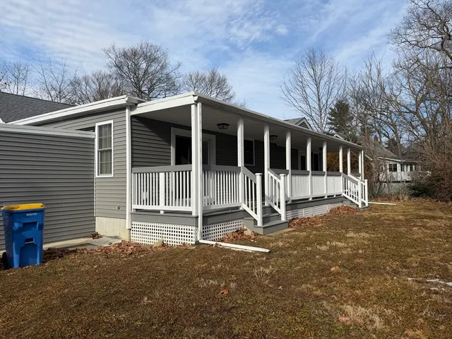 $2,600 | 458 West Street, Unit B, Randolph, MA 02368