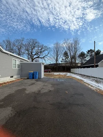 $2,600 | 458 West Street, Unit B, Randolph, MA 02368