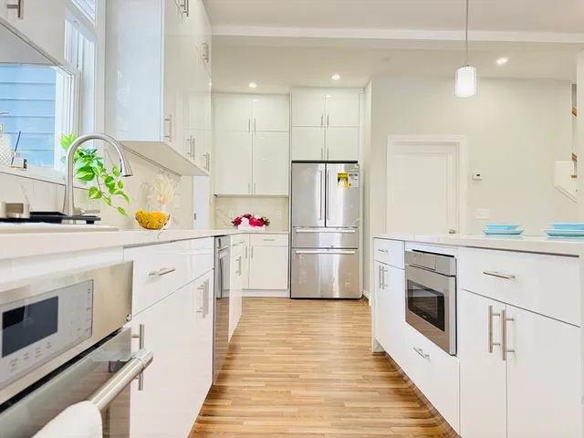 $7,500 | 4 Baldwin Street, Unit 4, Newton, MA 02458