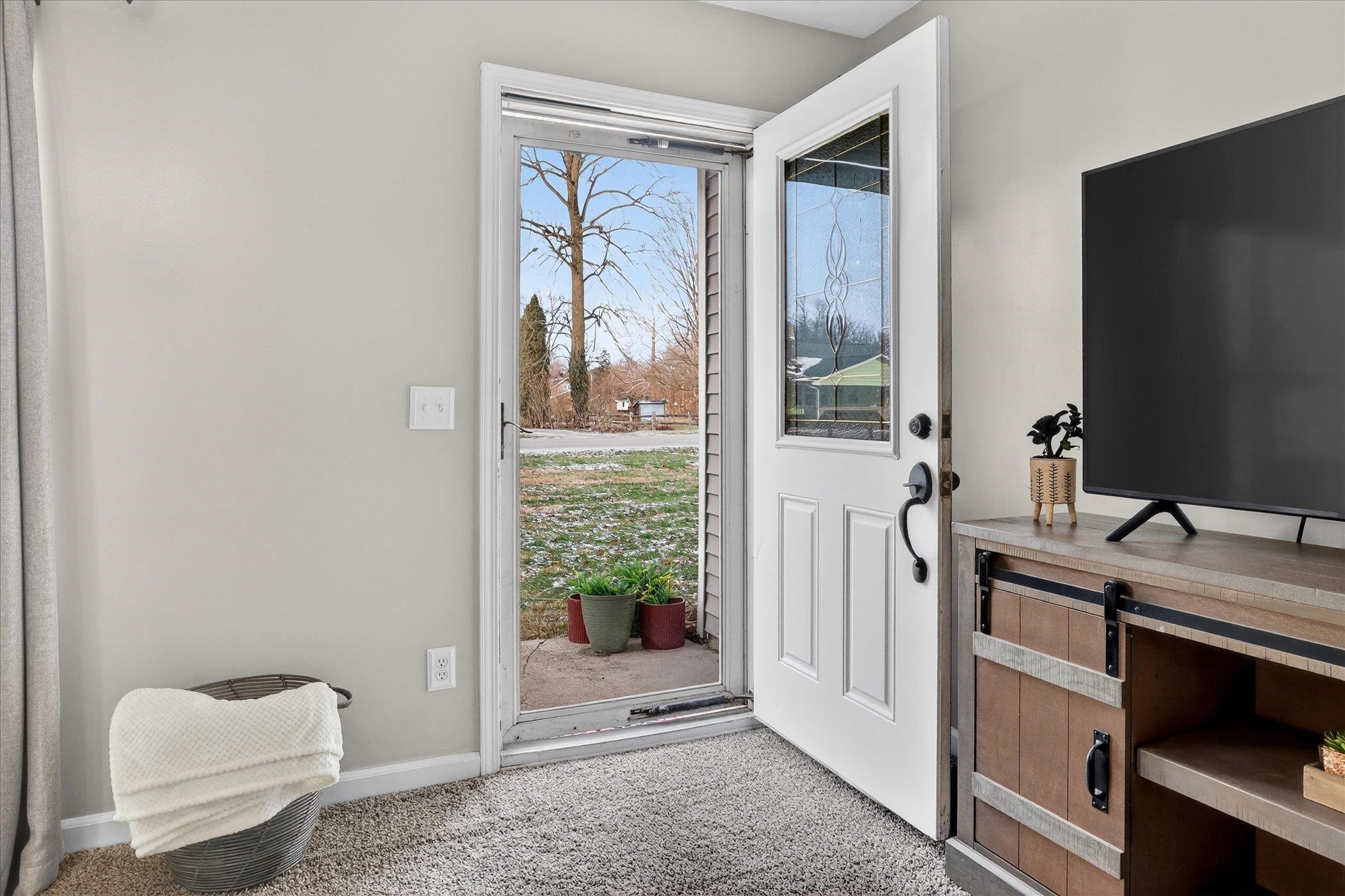 420 South Apple Road Osceola, IN 46561 - Photo 7 of 35