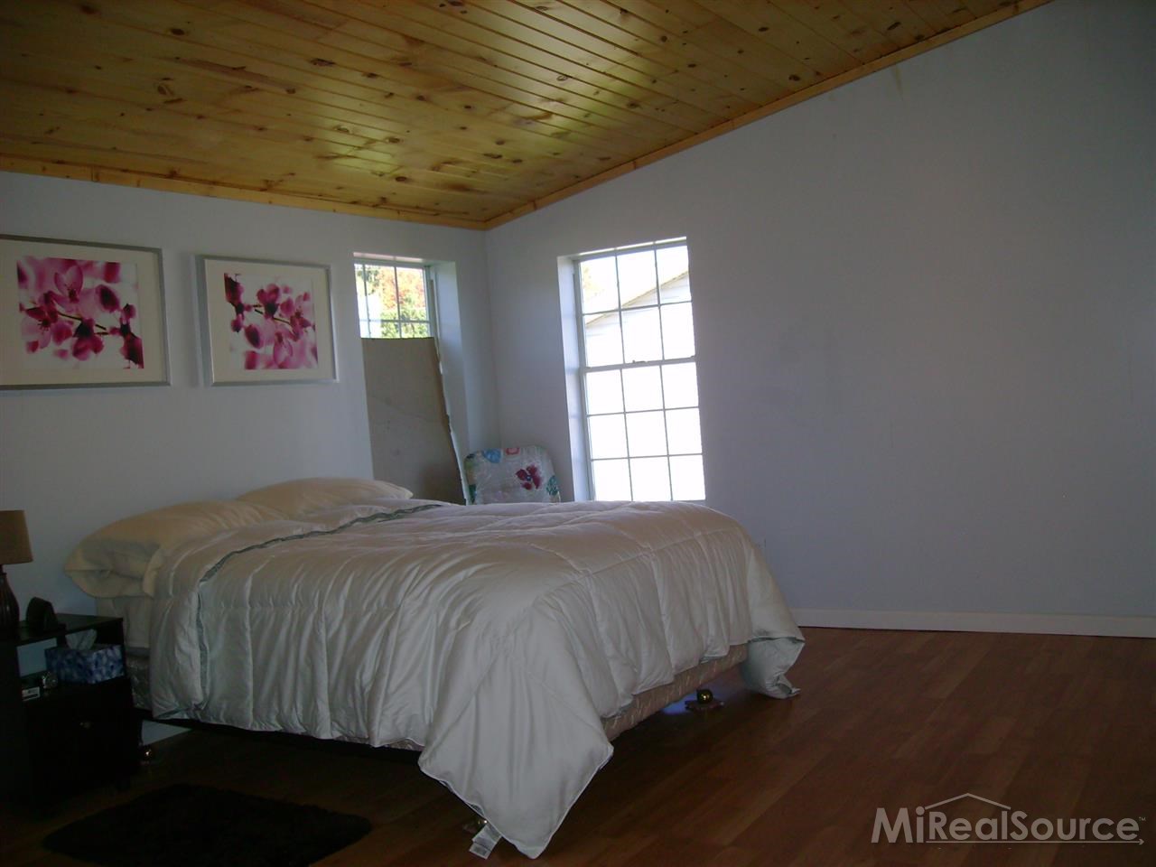 5466 General Squier Road Dryden, MI 48428 - Photo 8 of 10 31170312-7.JPG
