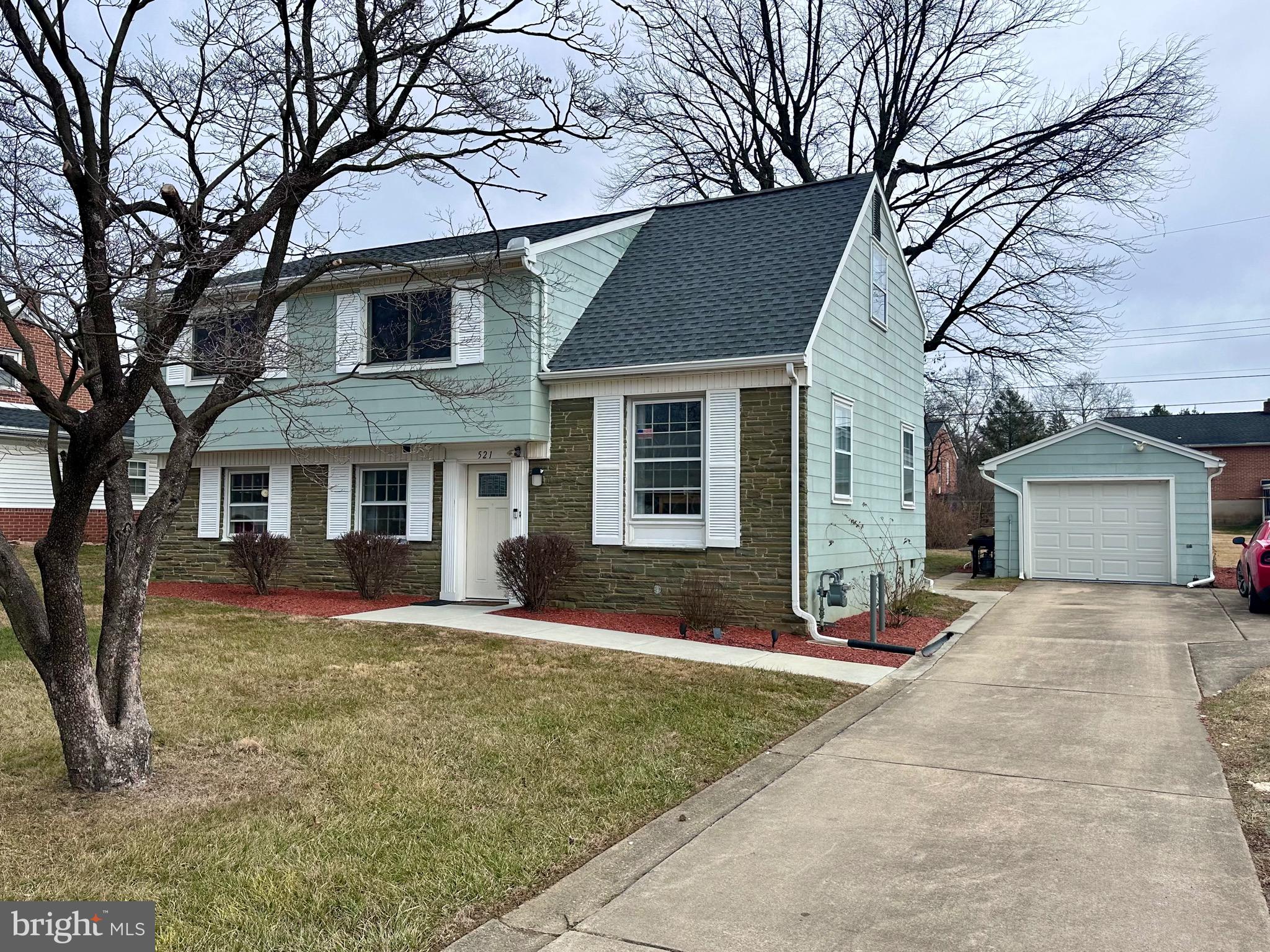 521 South Findlay Street York, PA 17402 - Photo 45 of 45 a front view of a house with yard and trees