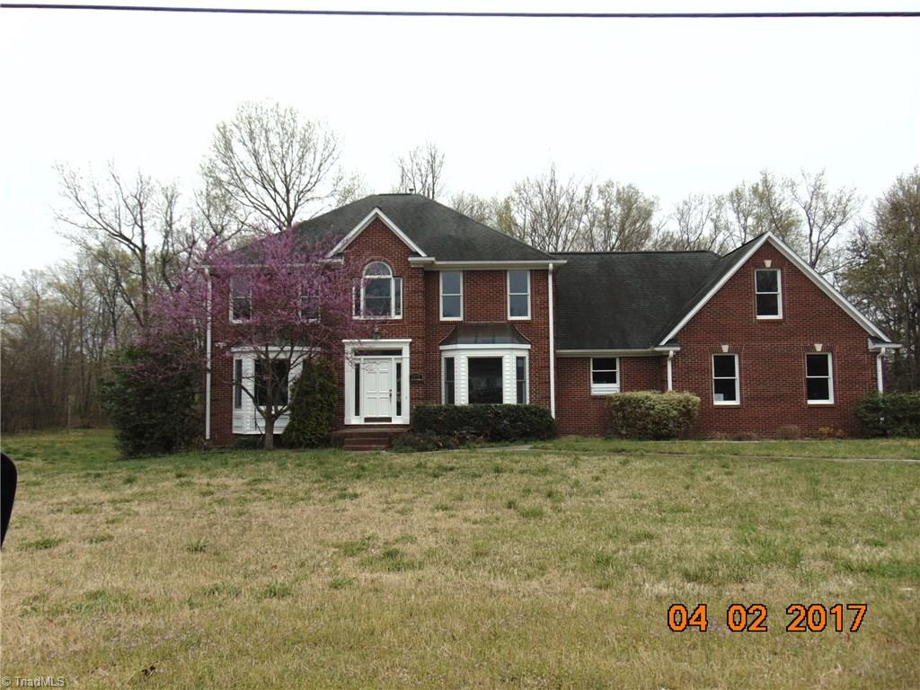 1772 North Clodfelter Road High Point, NC 27265 - Photo 2 of 25 Gallery Image 2